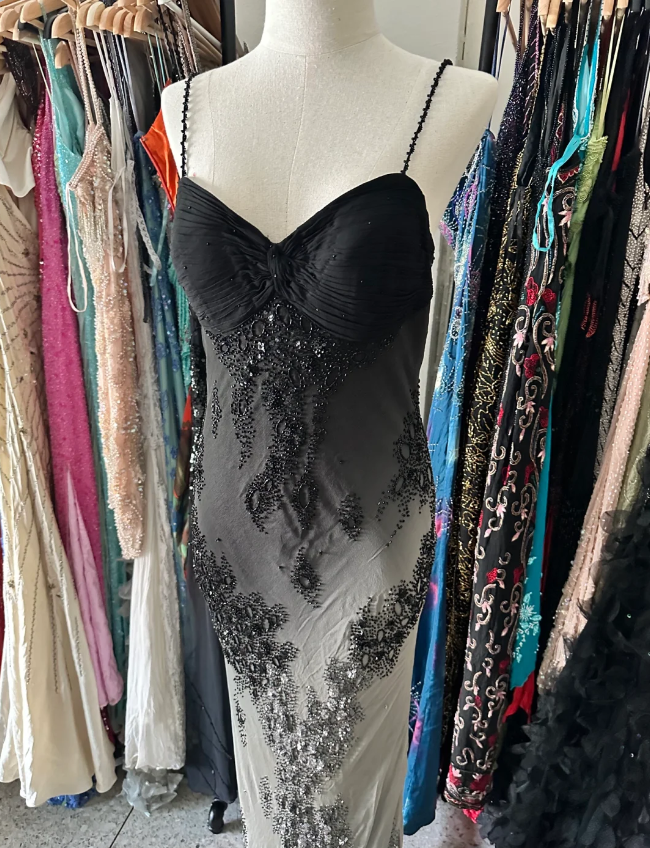 Wunderschönes schwarzes und graues Gradient Perlen Chiffon langes Ballkleid Abendkleid P4223