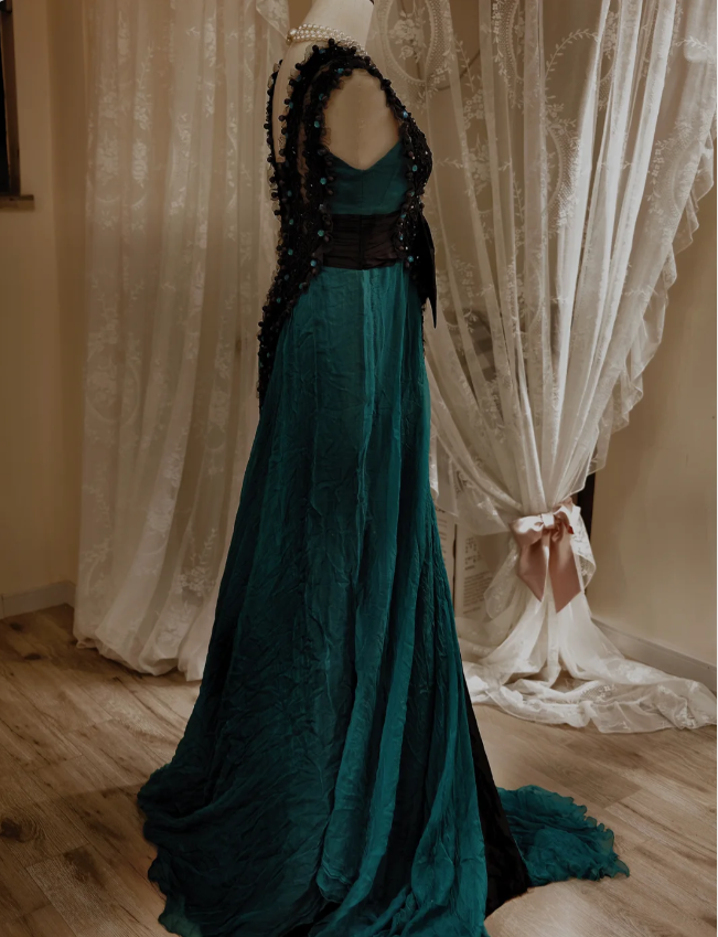 Vintage Dunkelgrünes A-Linien-Abendkleid aus Chiffon mit V-Ausschnitt, Schleife und Perlenstickerei P4293