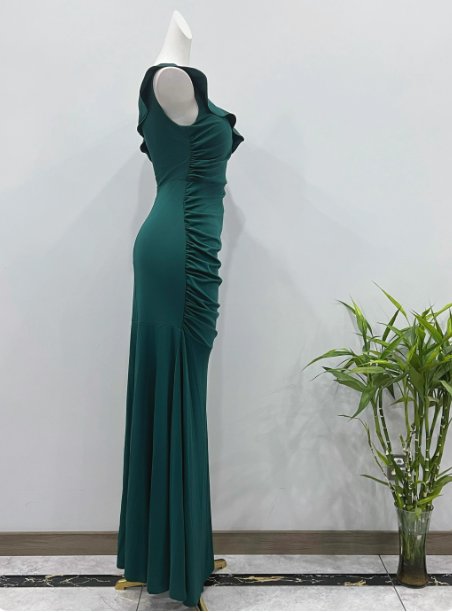 Elegantes smaragdgrünes Meerjungfrauen-Abendkleid mit One-Shoulder-Rüschen und Schlitz aus Satin, langes Ballkleid P4337