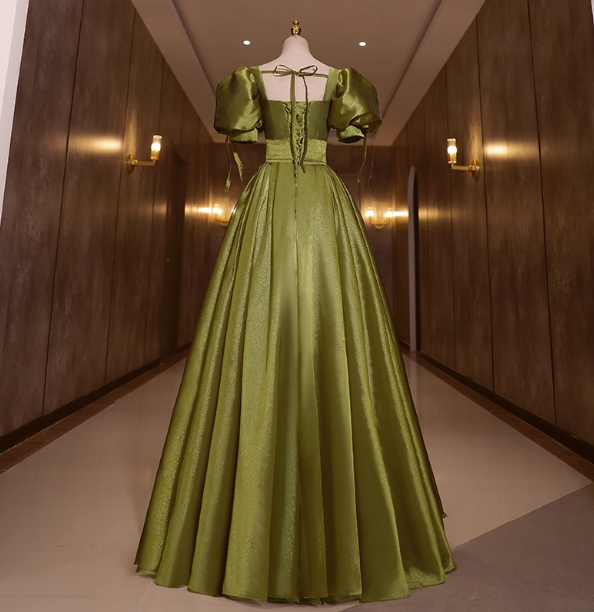Vintage olivgrünes, langes Abendkleid aus Satin mit tiefem V-Ausschnitt und Puffärmeln P4409