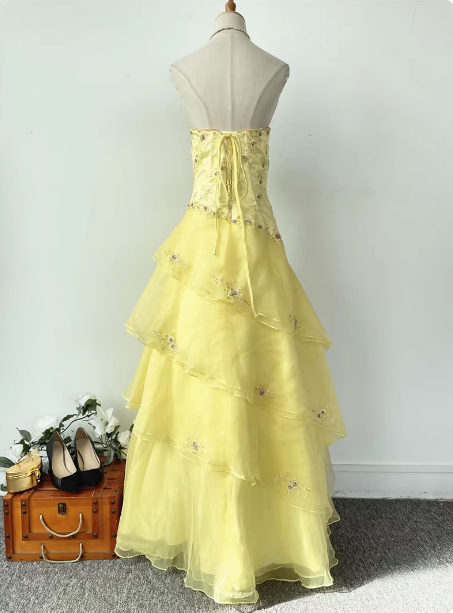 Sweet Princess Yellow A-line Strapless Beaded Embroidered Tulle Long Prom Dress Evening Dress P4537
