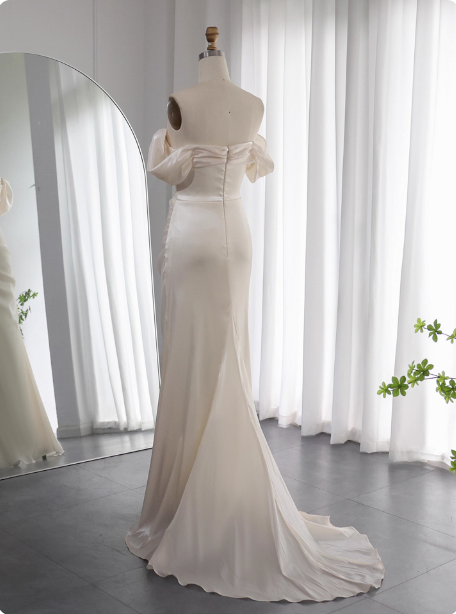 Elegantes mintgrünes Meerjungfrauen-Abendkleid Trägerlos Strass Hotfix Schlitz Satin Lang Ballkleid Abendkleid P4630