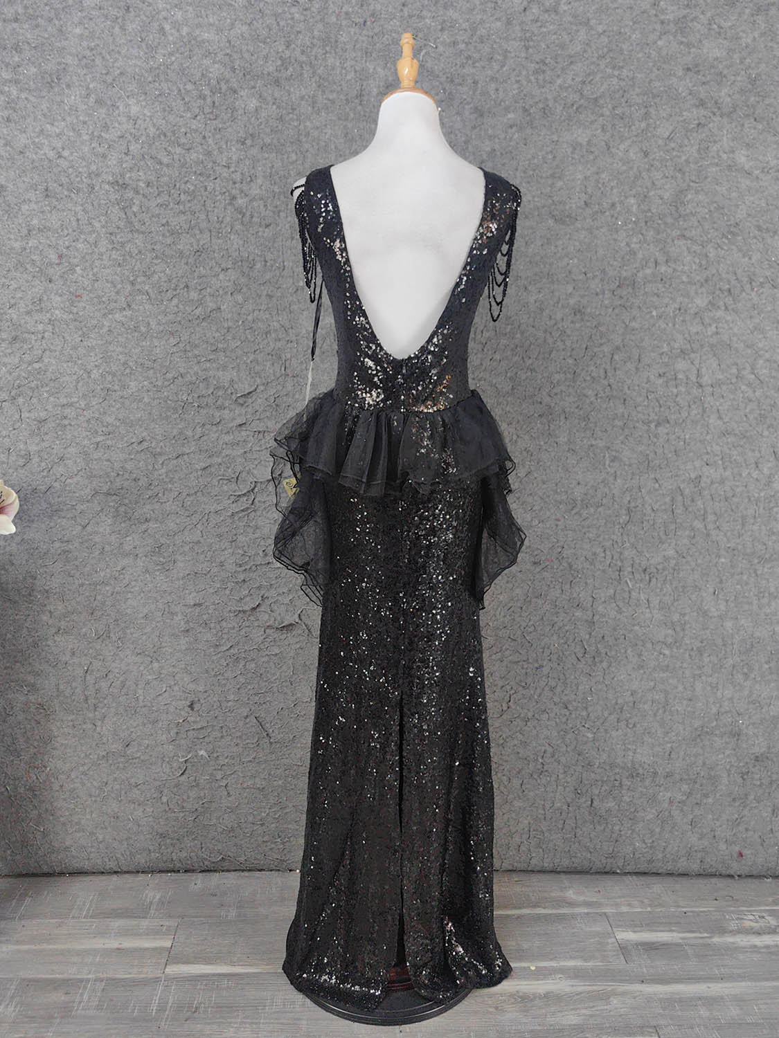 Vintage Black V-Neck Tassel Sequin Tulle Long Prom Dress Evening Dress P4670