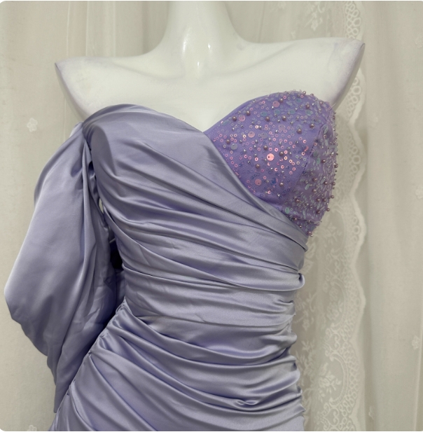 Bezauberndes hellviolettes Meerjungfrauen-Abendkleid mit Herzausschnitt, Perlen, Pailletten und Satin, langes Ballkleid P4678