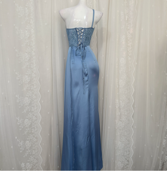 Elegantes Meerjungfrauen-Abendkleid in Blau mit Pailletten und Perlen, asymmetrischer Schulter und langem Schnitt P4679