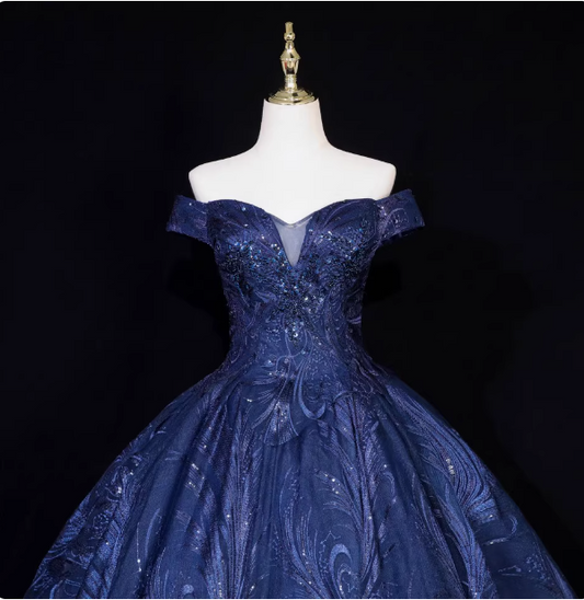 Robe de soirée/bal en tulle brodé perlé bleu marine vintage à épaules dénudées P4680