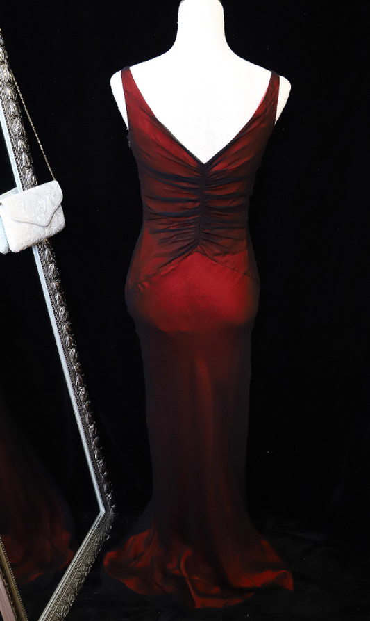 Robe de bal longue sirène vintage en satin plissé à col en V rouge bordeaux P4699
