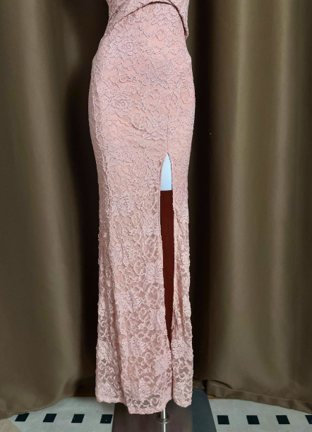 Elegantes rosa tiefes V-Ausschnitt Meerjungfrauen-Spitzenkleid mit Schlitz, langes Ballkleid Abendkleid P4713