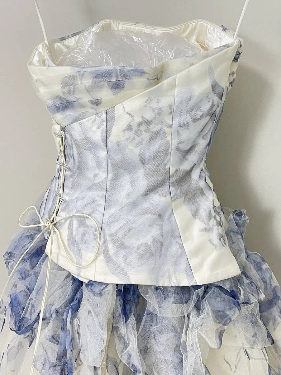Vintage blau-weißes Rosenprint, geschichtetes Organza-Schleppe Ballkleid Sweet 16 Kleid P4805