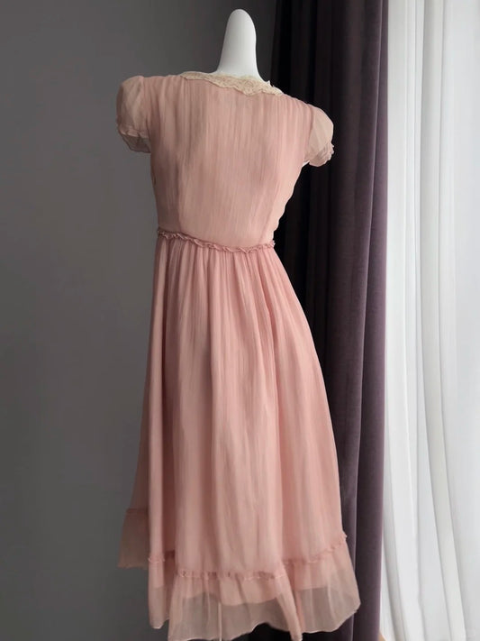 Süßes rosafarbenes Chiffon-Ballkleid mit Puffärmeln und Spitzenbesatz P4844