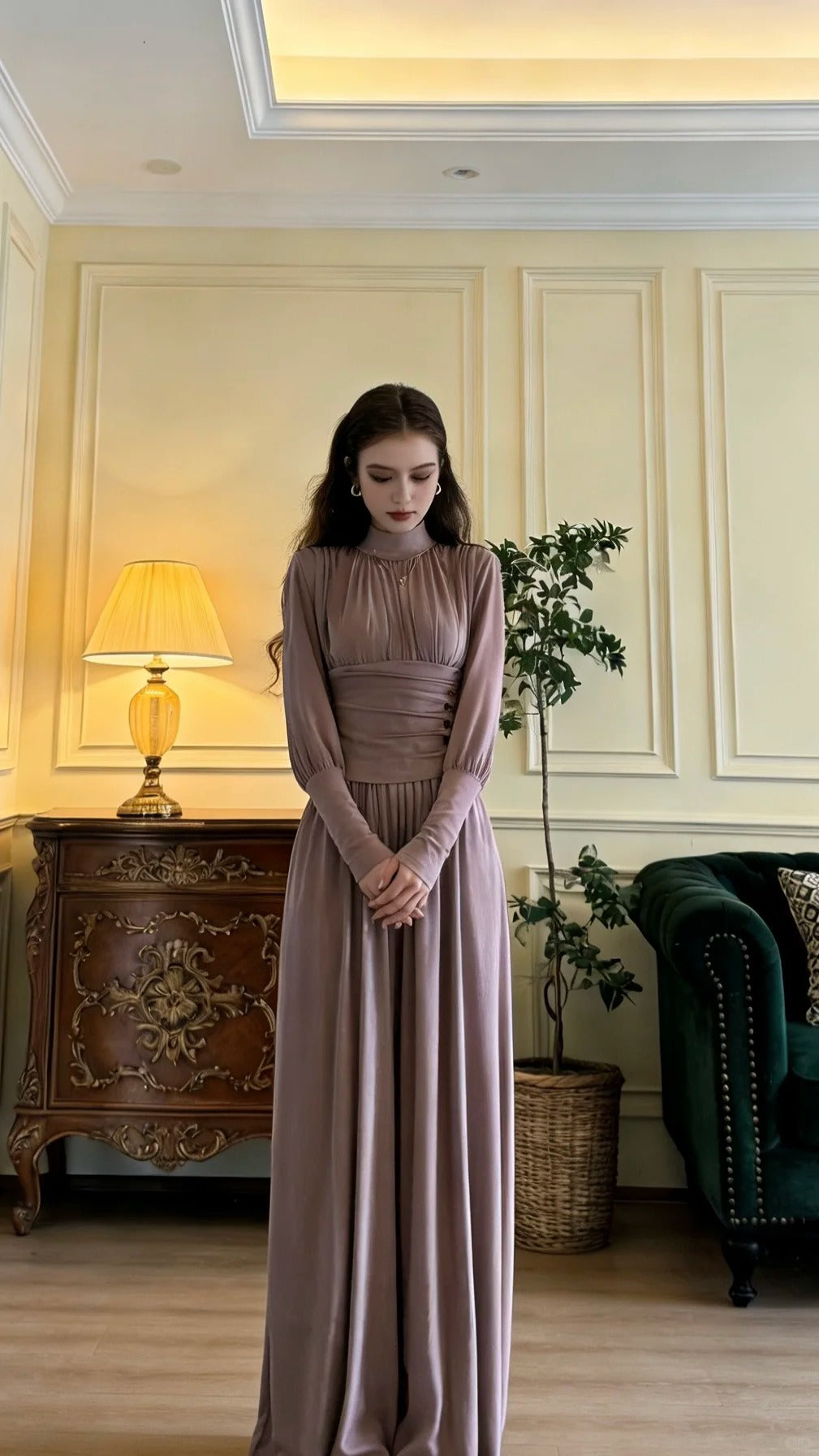 Elegantes staubiges Lila Stehkragen Langarm Tailliert Samt Langes Ballkleid Abendkleid P4897