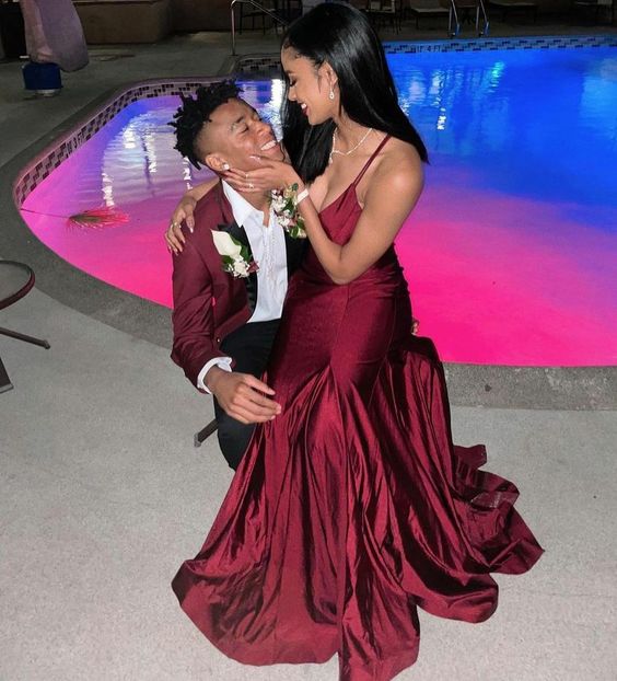 Chic Off Shoulder Sleeveless Burgundy Prom Dress Y1552