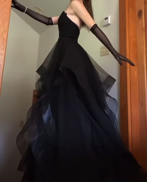 Vintage Ball Gown Strapless Sleeveless Long Tulle Black Prom Dress P12 PreppyDress Vintage Ball Gown Strapless Sleeveless Long Tulle Black Prom Dress P12 PreppyDress