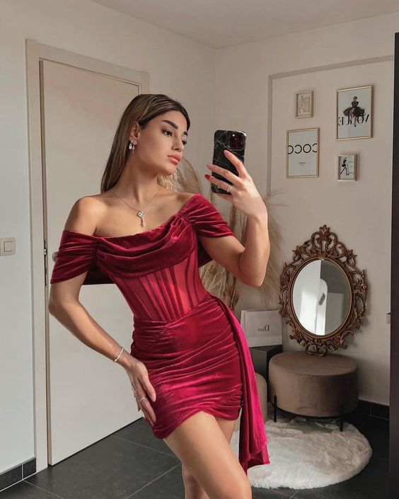Sexy Sheath Burgundy 18th Birthday Dresses Velvet Birthday Outfits P15 Sexy Sheath Burgundy 18th Birthday Dresses Velvet Birthday Outfits P15
