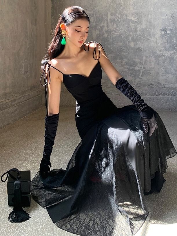 Chic Mermaid Straps Long Black Prom Dress P1548