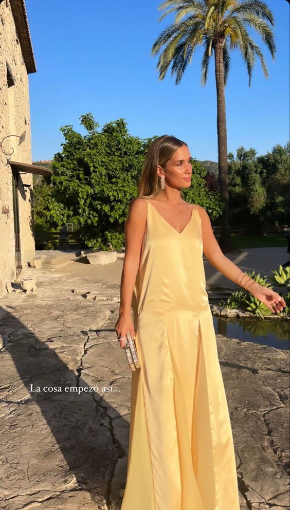 Sexy A line V Neckline Chiffon Yellow Backless Long Prom Dresses P1810