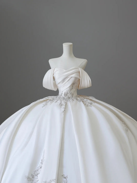Exquisite white hand-embroidered luxurious off-the-shoulder satin wedding dress P2506