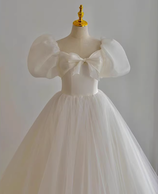 Princess Simple White Tulle Puff Sleeve A-Line Floor-Length Wedding Dress P2642