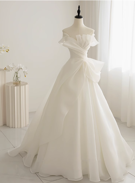 Elegant and simple white off-shoulder tulle tube top floor-length wedding dress P2647
