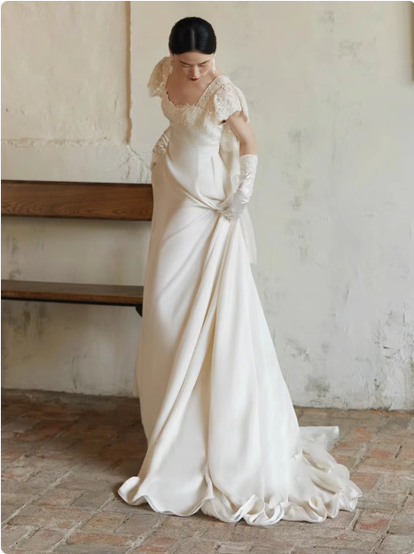 Flowing French Satin Backless Lace Vintage Wedding Dress P2749 Flowing French Satin Backless Lace Vintage Wedding Dress P2749