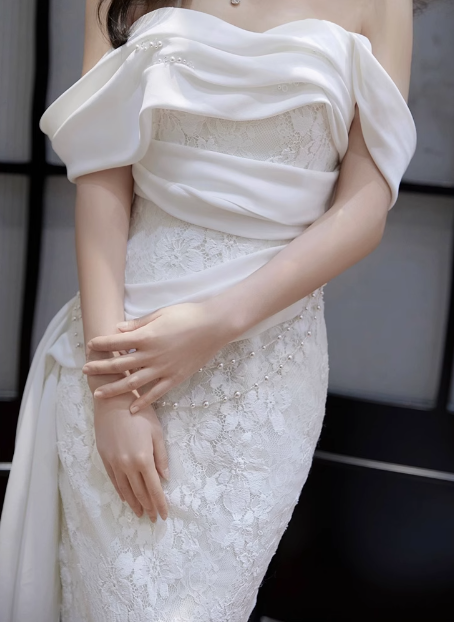 Elegant One Shoulder Mermaid Lace Wedding Dress P2750