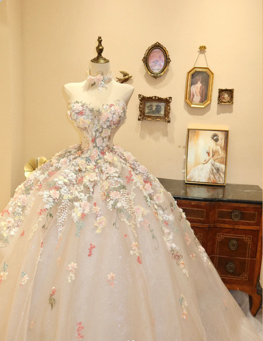 Dreamy White Heart-Shaped Collar Floral Tulle Princess A-Line Floor-Length Wedding Dress P2771