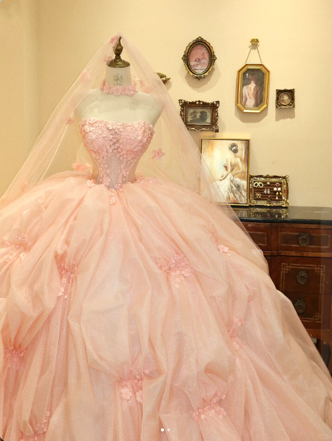 Ball Pink Fluffy Wedding Dress Light Pink Wedding Bridal Dresses Tiered Ruffle Garden Wedding Ball Pink Fluffy Wedding Dress Light Pink Wedding Bridal Dresses Tiered Ruffle Garden Wedding