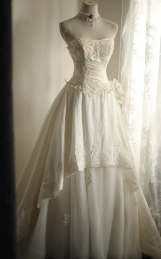 Retro palace irregular white satin beaded tube top wedding dress P2802 PreppyDress Retro palace irregular white satin beaded tube top wedding dress P2802 PreppyDress