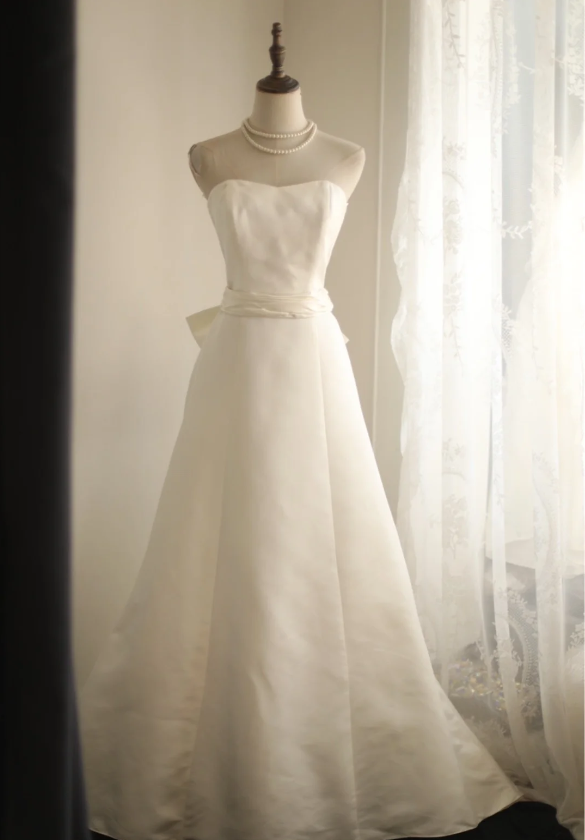 Simple Satin Bowknot Tube Top Retro A-Line Princess Floor-Length Weddi – PreppyDress Simple Satin Bowknot Tube Top Retro A-Line Princess Floor-Length Weddi – PreppyDress