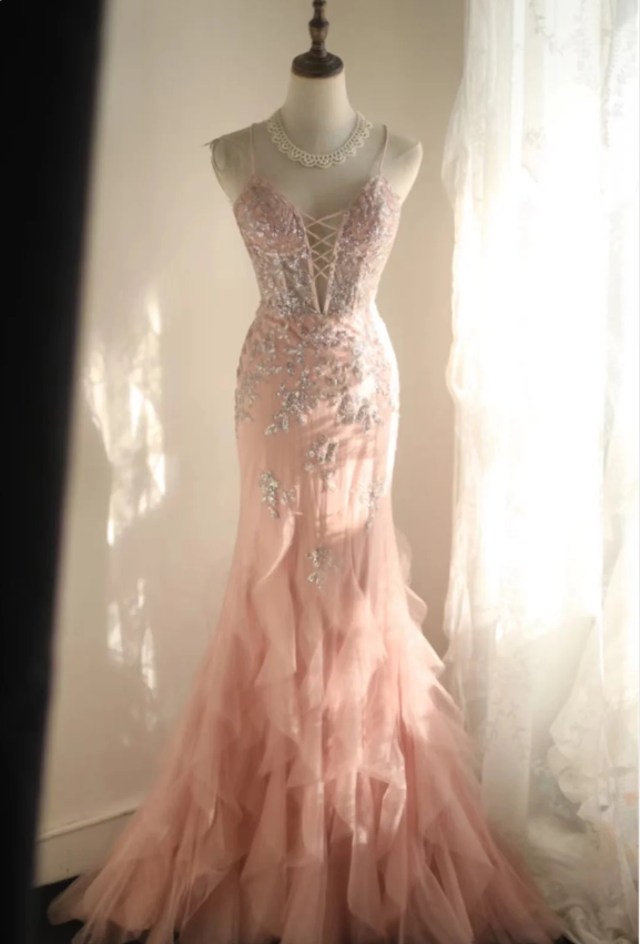 Sweet Pink Slim-Fit Fishtail Sequined Flower Layered Wedding Dress P28 PreppyDress Sweet Pink Slim-Fit Fishtail Sequined Flower Layered Wedding Dress P28 PreppyDress