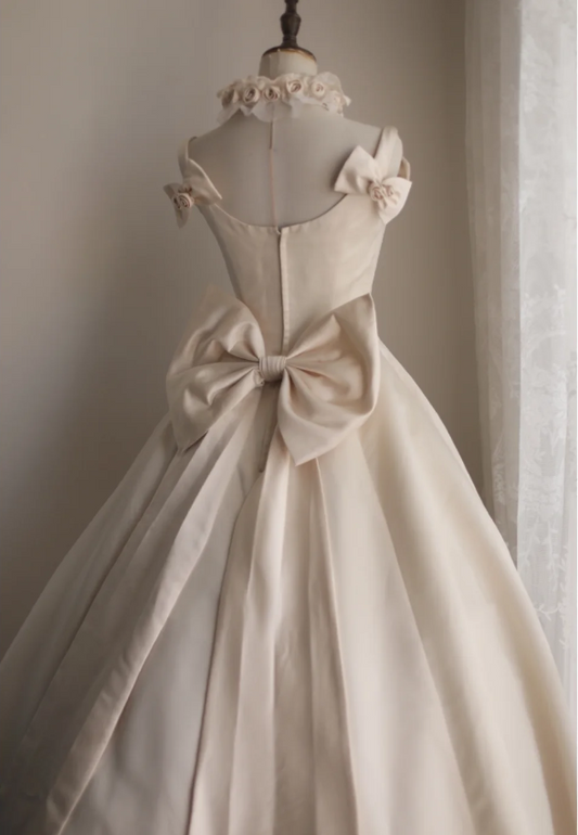 Elegant and Simple Satin Bow A-Line Wedding Dress P2864