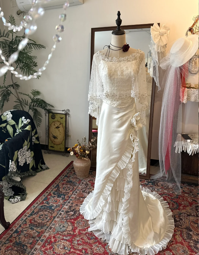 Vintage zipper sling beaded wave organza high slit small train satin w PreppyDress Vintage zipper sling beaded wave organza high slit small train satin w PreppyDress