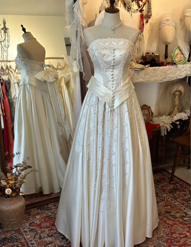 Vintage Strapless Heavy Beaded Cream Floor-Length Wedding Dress P2912 PreppyDress Vintage Strapless Heavy Beaded Cream Floor-Length Wedding Dress P2912 PreppyDress