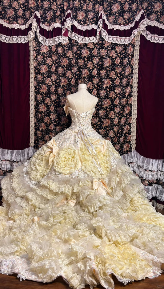 Retro light yellow tube top bow beaded lace princess trailing wedding dress P2969