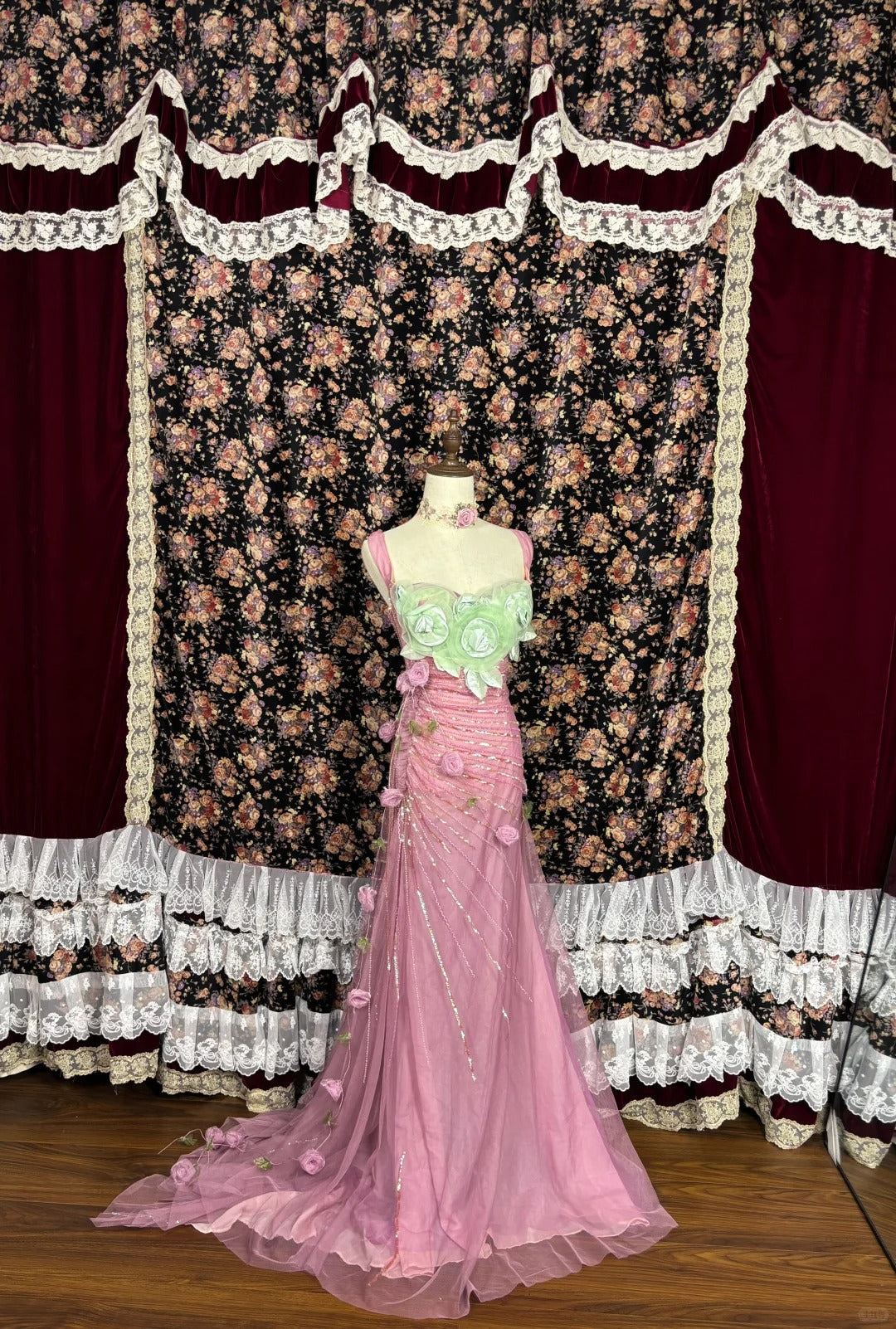 Vintage pink handmade large flower millet beads and sequined mermaid wedding dress P2984