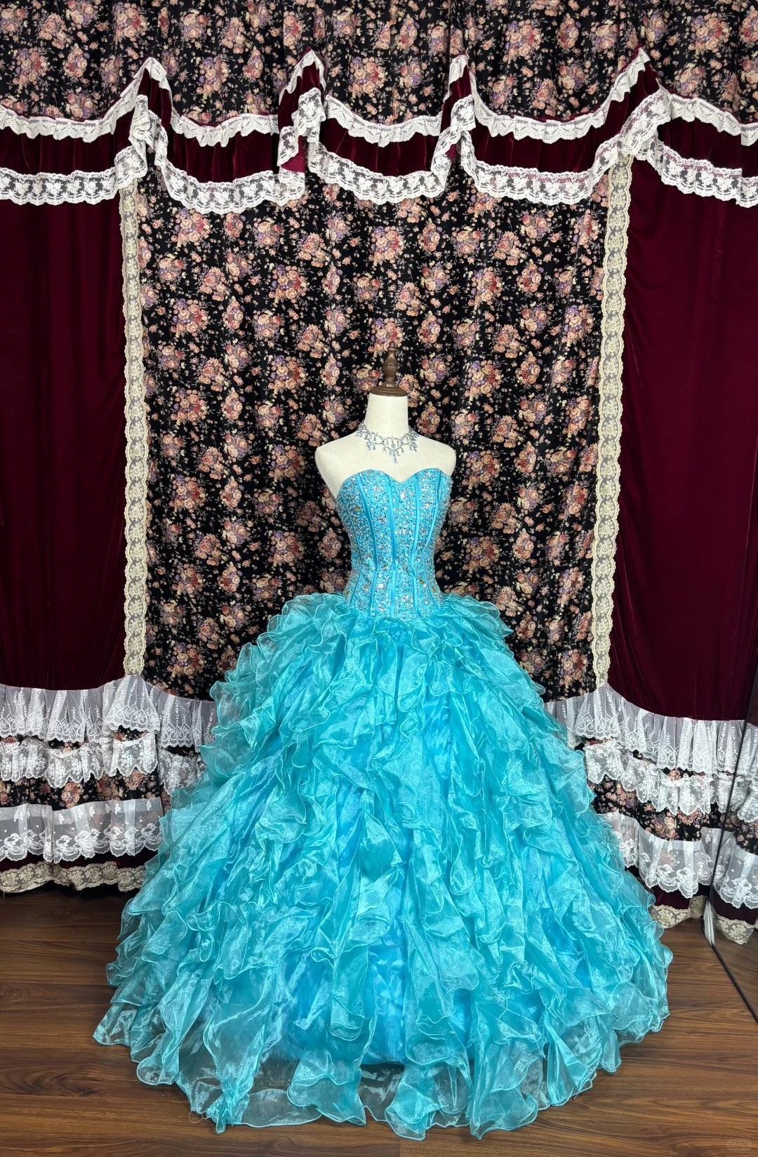 Beautiful aqua blue heart-shaped neckline rhinestone hem wedding dress PreppyDress Beautiful aqua blue heart-shaped neckline rhinestone hem wedding dress PreppyDress