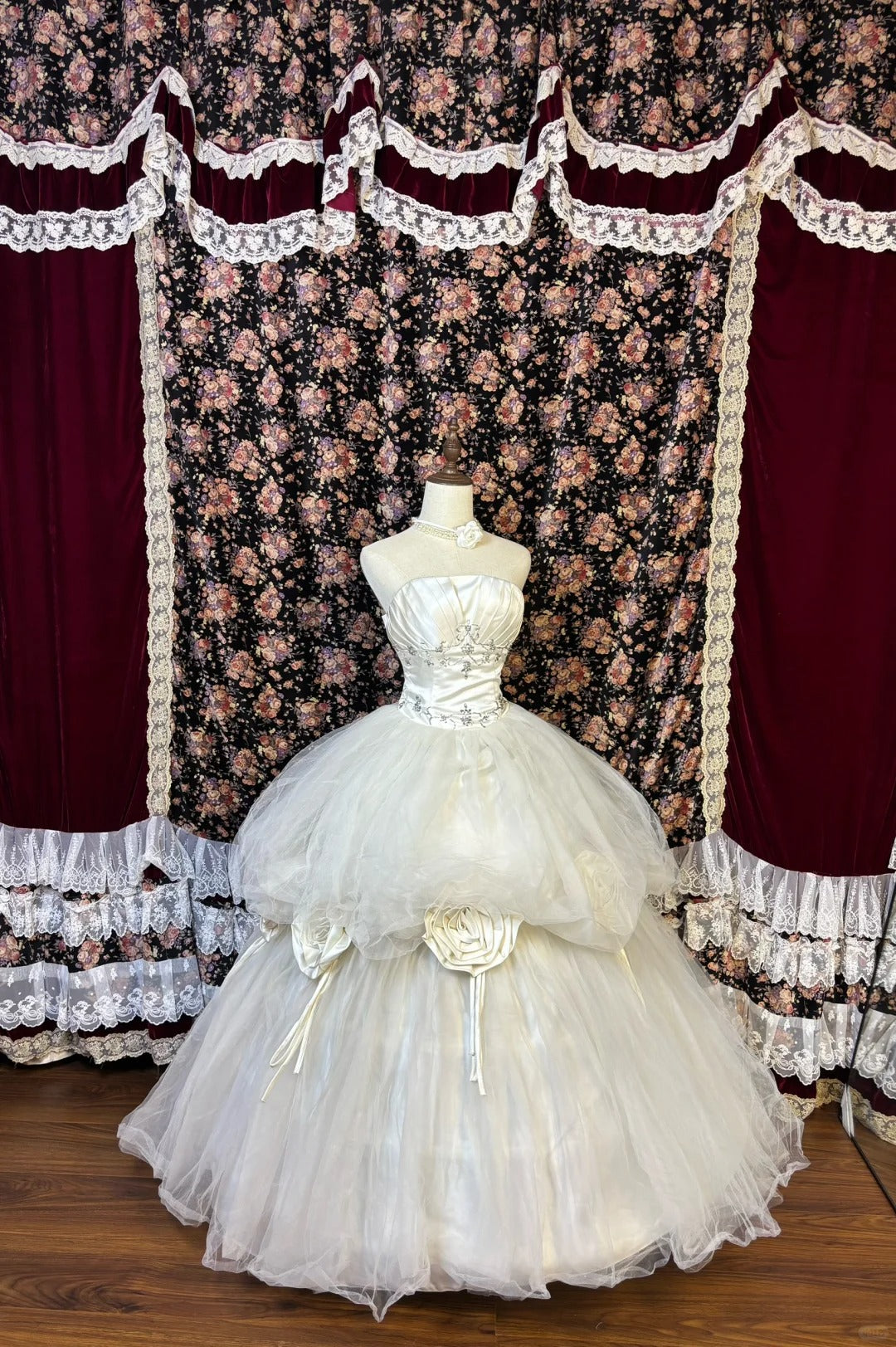 Princess Jellyfish Bud Oversized Rose Tulle Floor-Length Wedding Dress PreppyDress Princess Jellyfish Bud Oversized Rose Tulle Floor-Length Wedding Dress PreppyDress