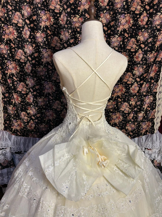 Princess Heavy V-neck Layered Lace Ivory White Back Tie Floor-length Wedding Dress P3026