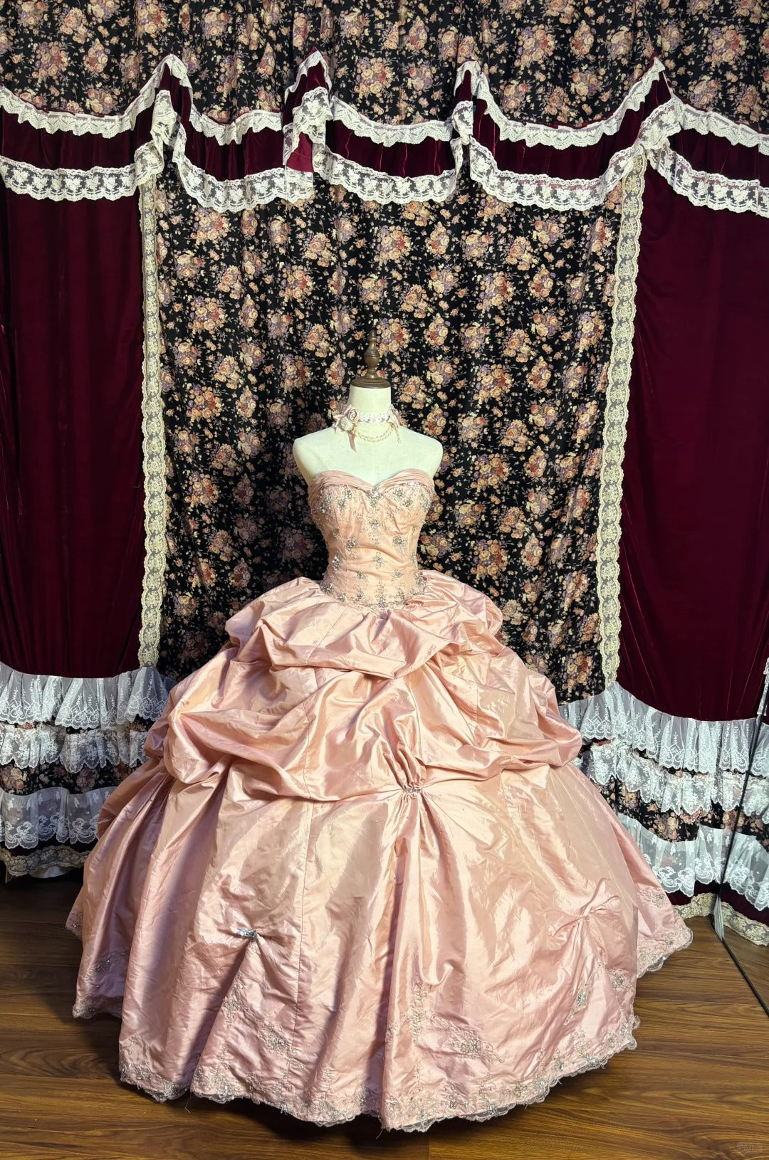 pink beaded wedding dress Blush Pink Mermaid Wedding Dresses Lace Applique Beaded Vintage Wedding Dresses AWD1073