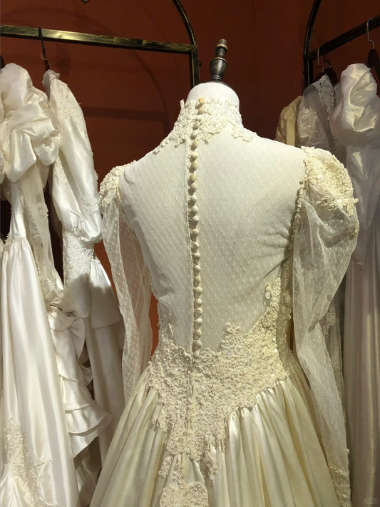 Vintage Champagne High Neck Lace Long Sleeve Buttoned Satin Floor-Length Wedding Dress P3057