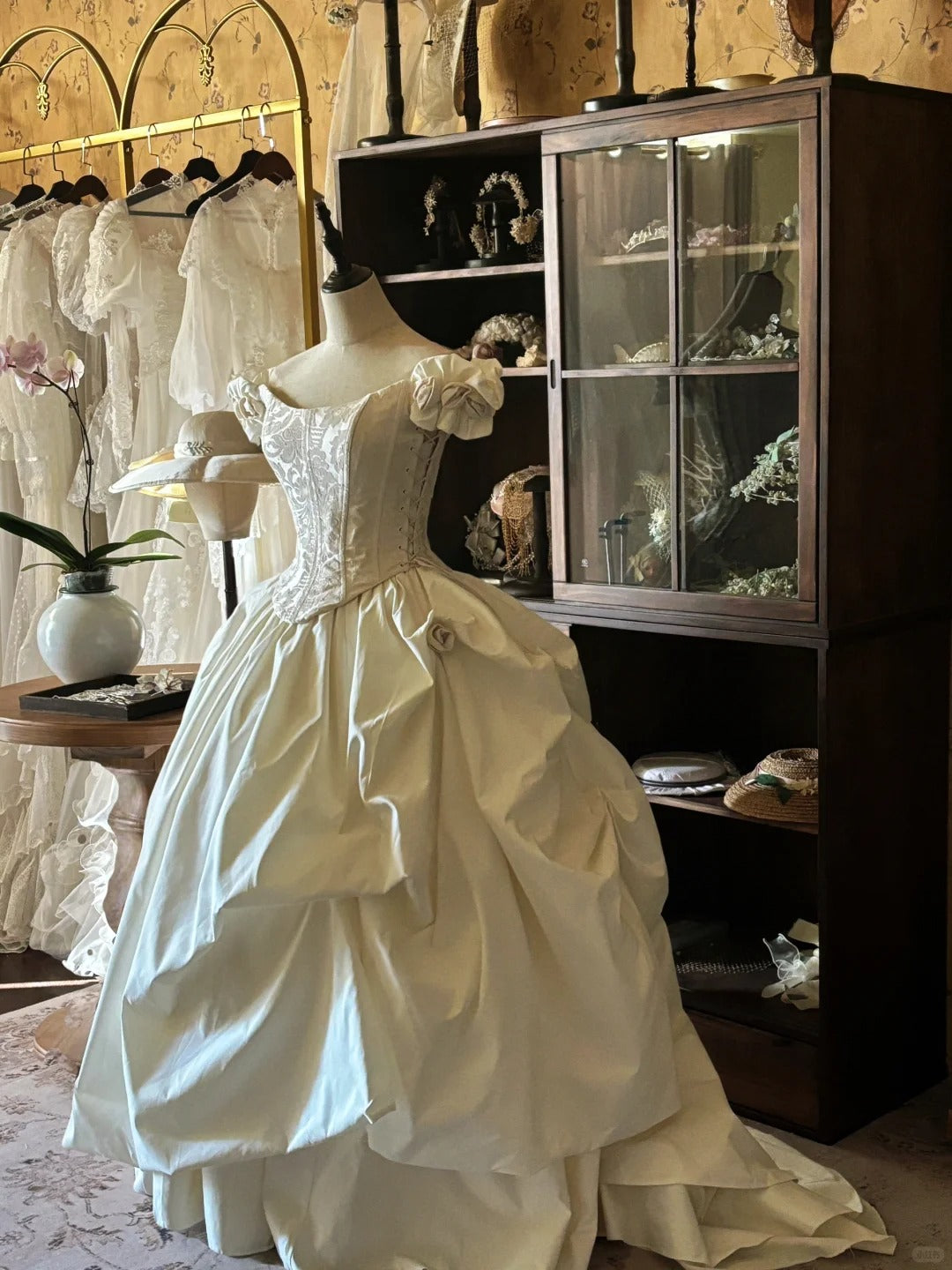 Elegant white one-shoulder 3D floral corset fluffy floor-length weddin – PreppyDress