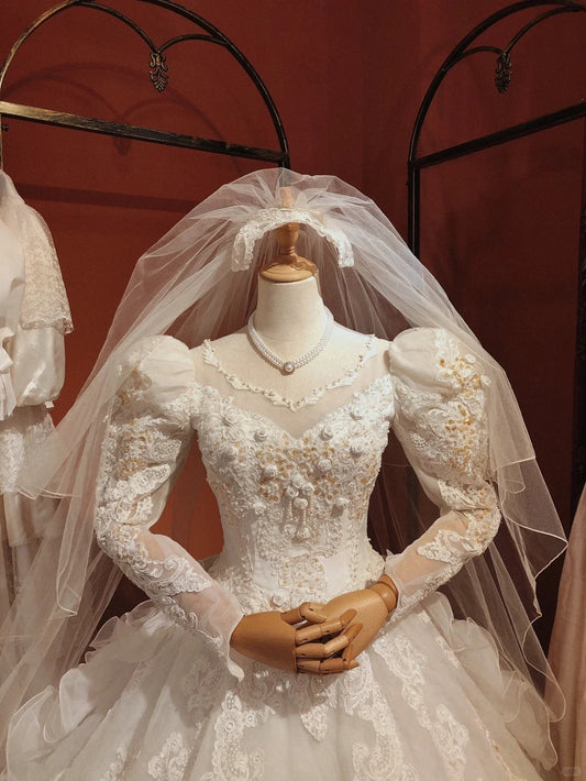 Vintage leg of mutton sleeve rose flower hand-embroidered lace heavy beaded floor-length wedding dress P3078