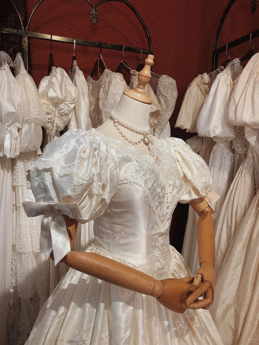 Elegant Embroidered V-Neck Satin Lace Trim Puff Sleeve Princess Wedding Dress P3079