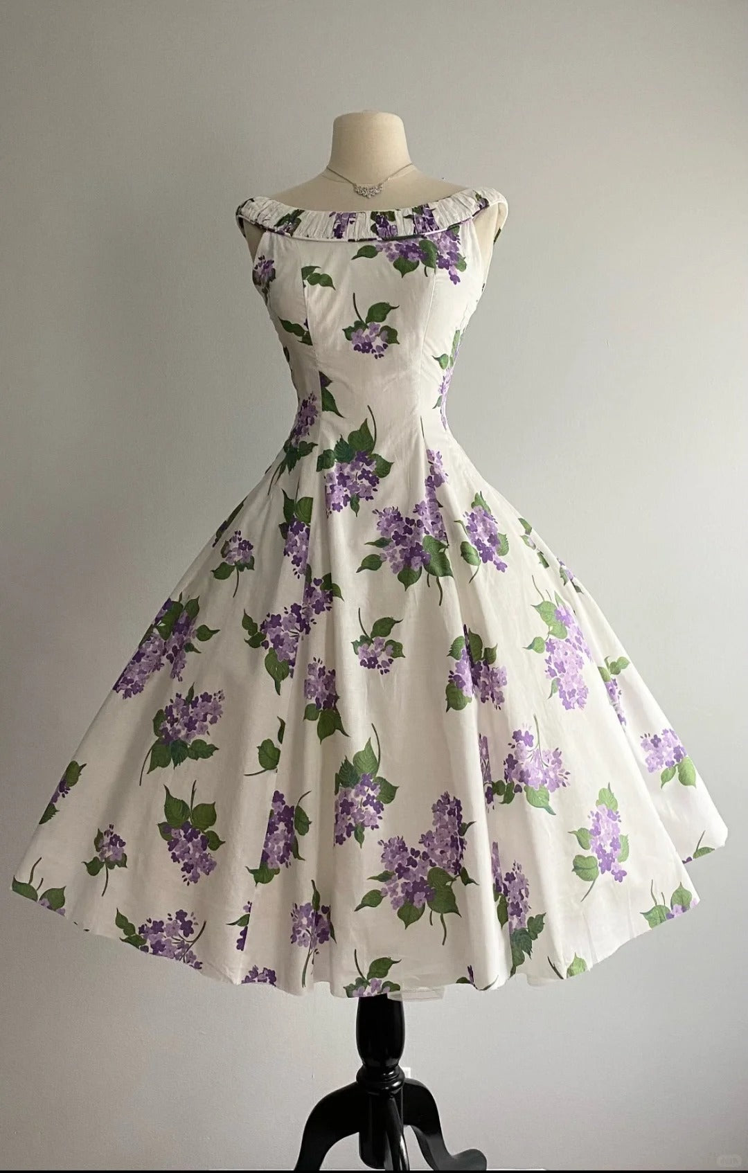 Vintage Round Neck Sleeveless Floral Handle A-Line Homecoming Dress P3145