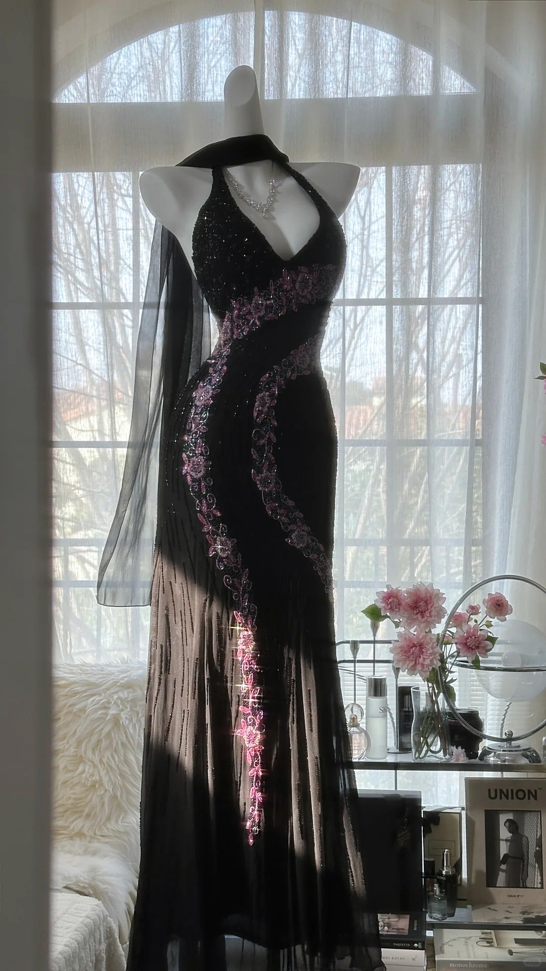 Vintage Black Pink Diamond Halter Neck Chiffon Mermaid Evening Gown Pr – PreppyDress Vintage Black Pink Diamond Halter Neck Chiffon Mermaid Evening Gown Pr – PreppyDress