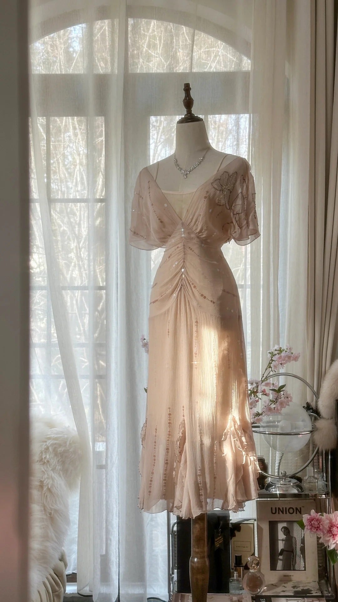 Elegant Pink V-neck Short-sleeved Chiffon Flowing Prom Dress P3309