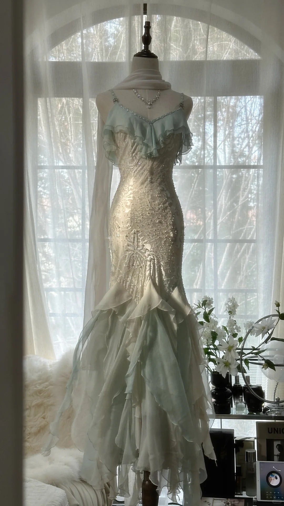 Beautiful Light Blue V-neck Ruffled Beaded Chiffon Mermaid Long Prom Dress P3319