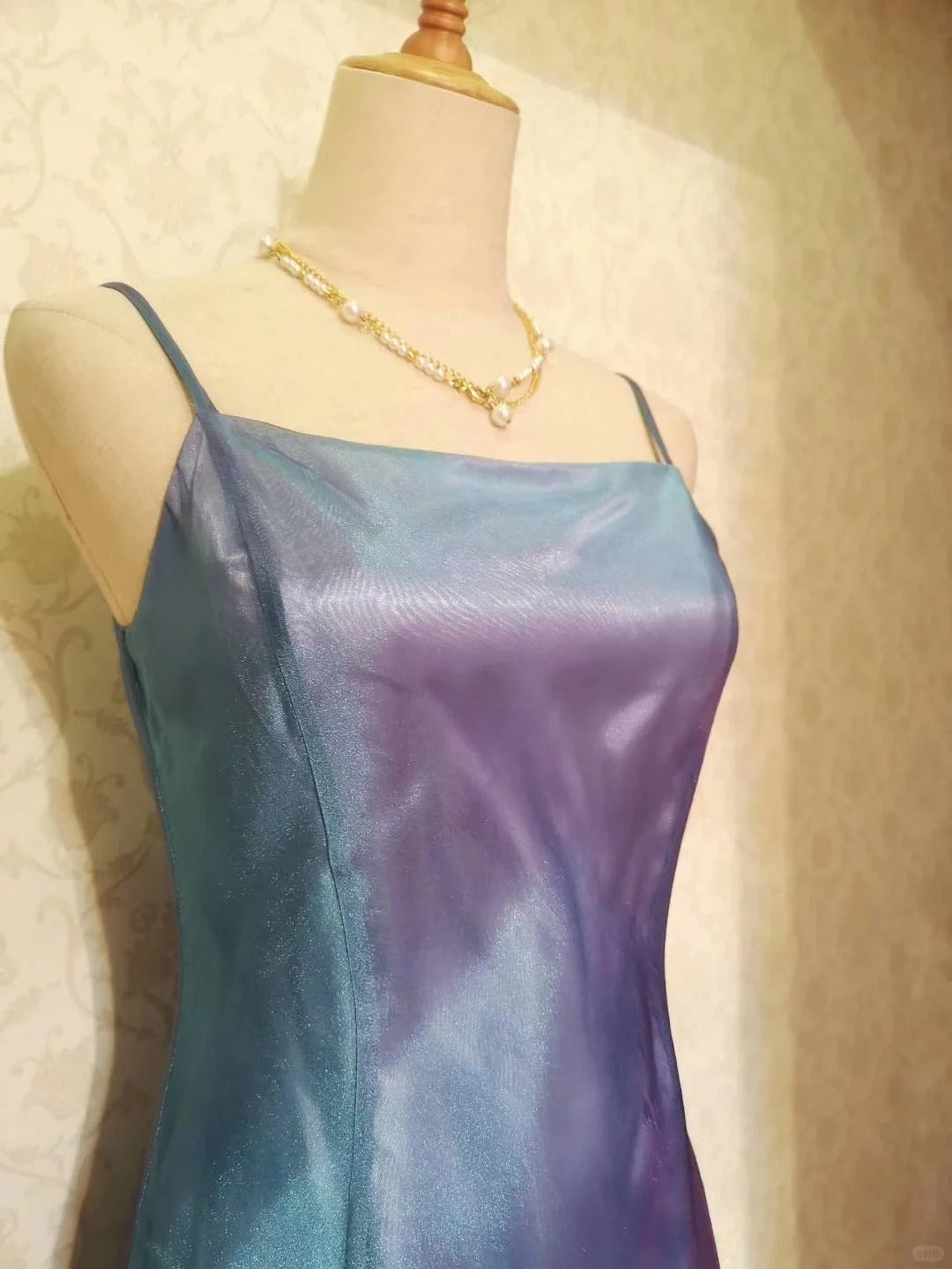 Flowing Bluish Purple Laser Long Prom Dress P3327