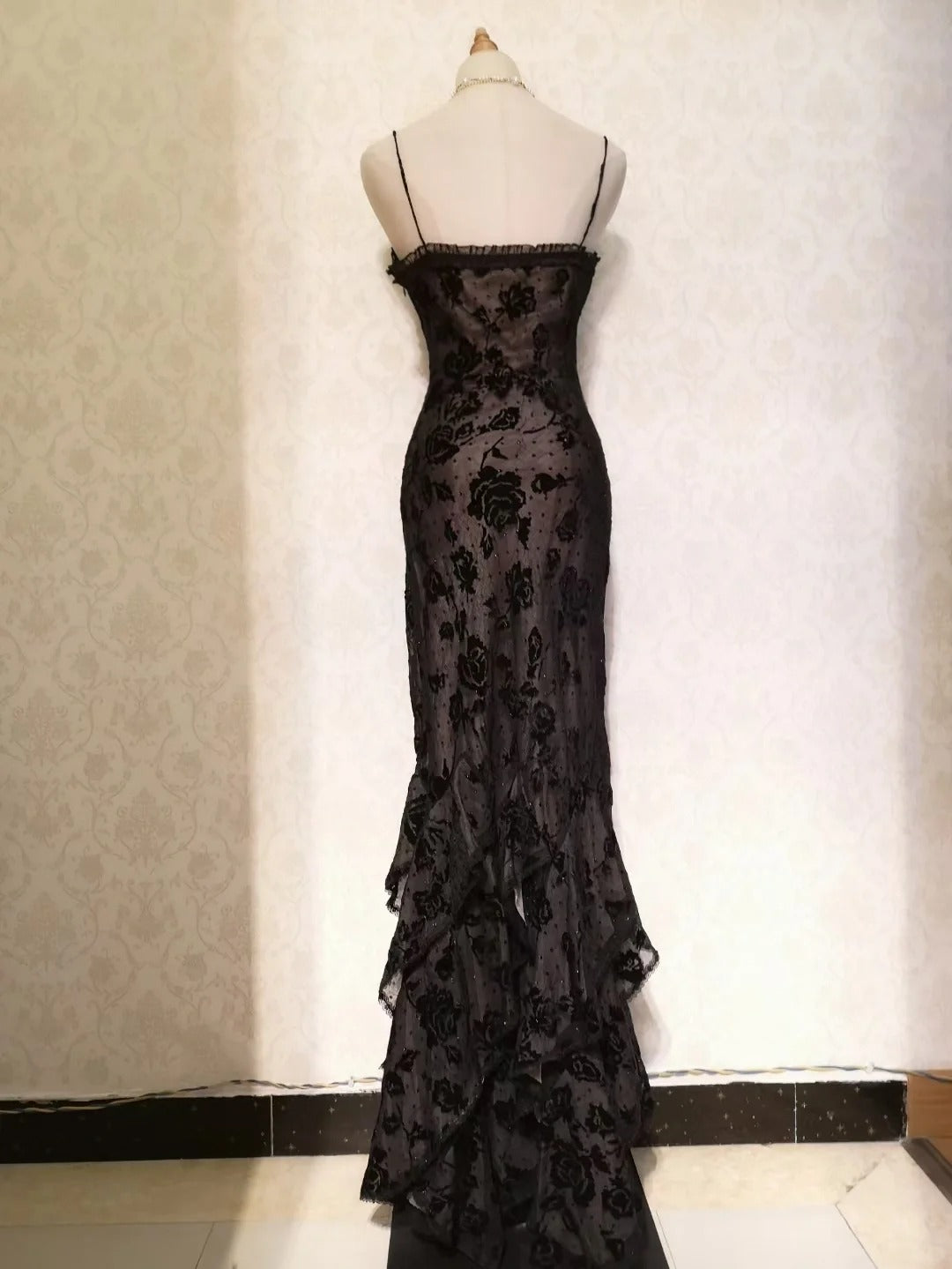 Sexy Black Tulle Rose Strap Mermaid Long Prom Dress P3328