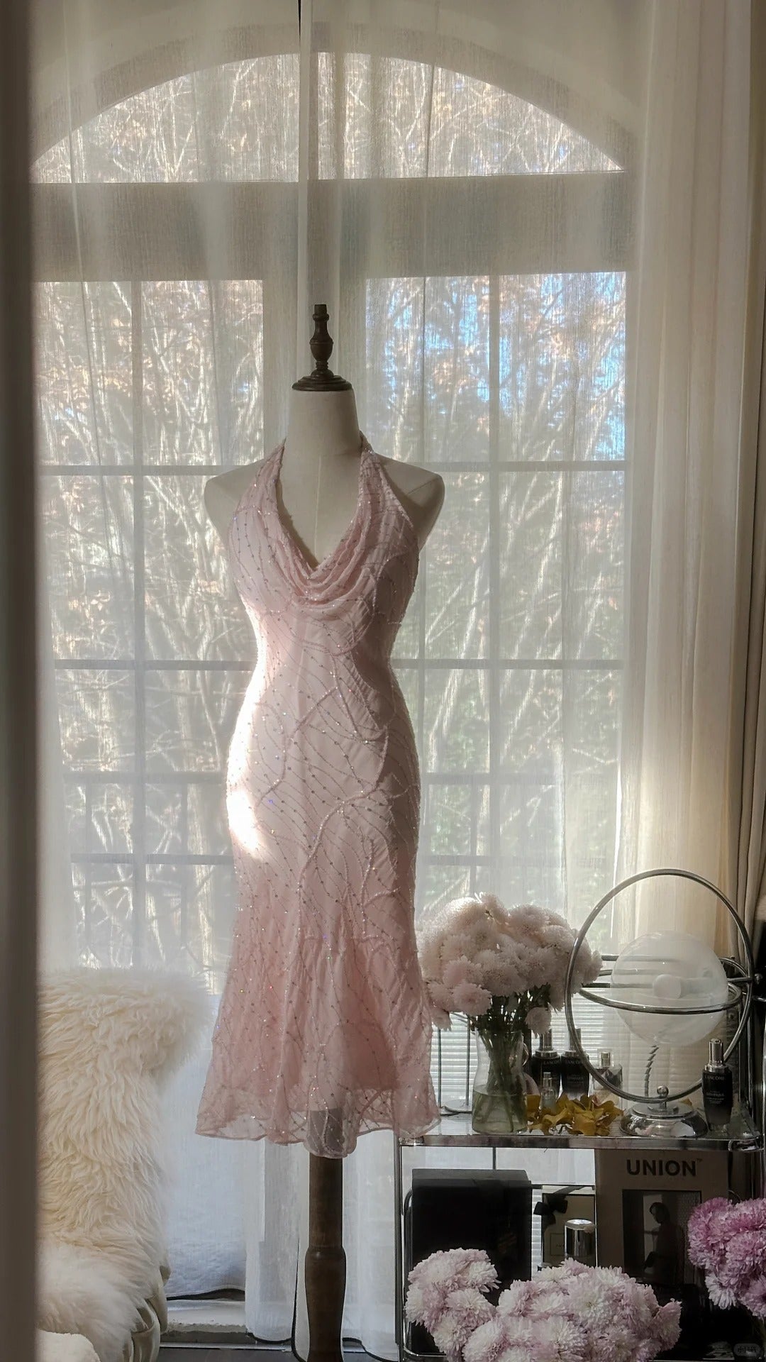 Cute Halter Neck Sleeveless Backless Beaded Short Prom Dress P3339